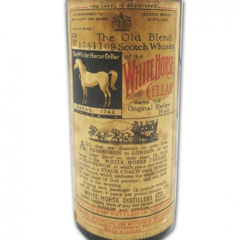 Lot 320 - White Horse Cellar Spring Cap Bottling 1940/50s&#39s  