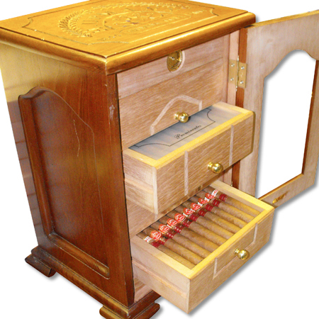 HUM 215 - H. Upmann 160th Anniversary Humidor with 100 cigars - 2004