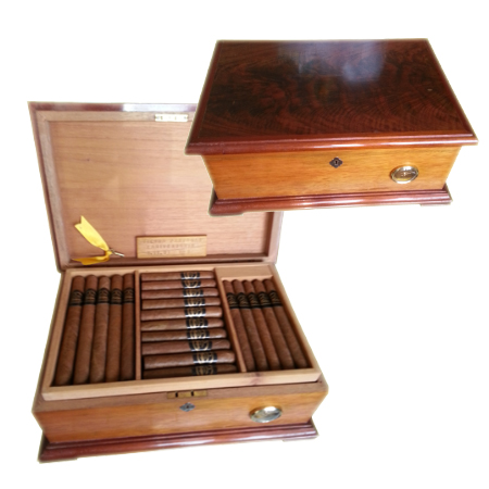 HUM 220 - Partagas Tienda Partagas X Anniversario Humidor - 2001