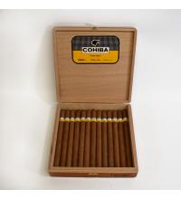 Lot 111 - Cohiba Lanceros