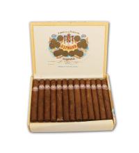 Lot 119 - H.Upmann  Petit Upmann