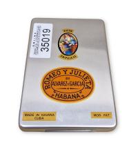 Lot 134 - Romeo y Julieta Club Kings 