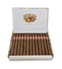 Lot 136 - Romeo y Julieta Petit Coronas