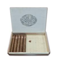 Lot 145 - H.Upmann Coronas Chicas