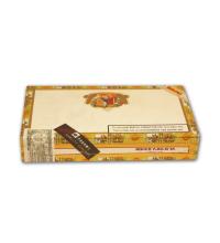 Lot 163 - Romeo y Julieta Short Churchills