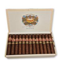 Lot 167 - H. Upmann Robustos
