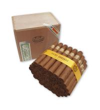 Lot 172 - Por Larranaga Petit Coronas 