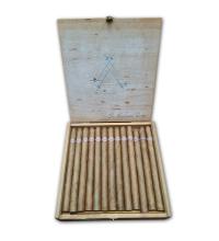 Lot 17 - Montecristo  Especial