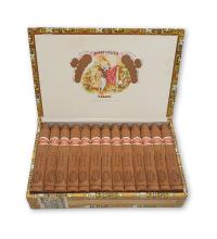 Lot 195 - Romeo y Julieta Cedros de Luxe No. 2