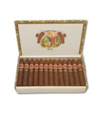 Lot 205 - Romeo y Julieta Petit Piramides 