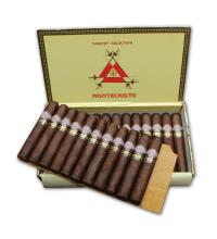 Lot 206 - Montecristo Robustos