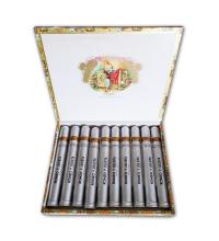 Lot 208 - Romeo y Julieta Churchills