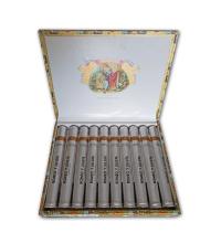 Lot 209 - Romeo y Julieta Churchills