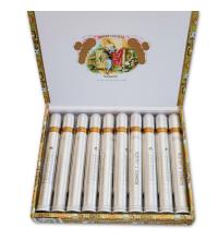 Lot 211 - Romeo y Julieta Churchills