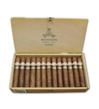 Lot 227 - Montecristo Robustos