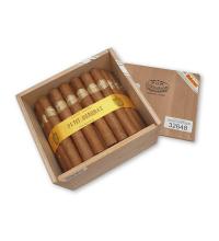 Lot 235 - Por Larranaga Petit Coronas 