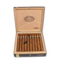 Lot 236 - Romeo y Julieta Churchills Reserva