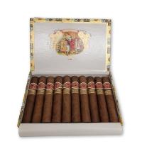 Lot 239 - Romeo y Julieta Wide Churchills