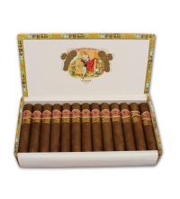 Lot 188 - Romeo y Julieta Wide Churchills