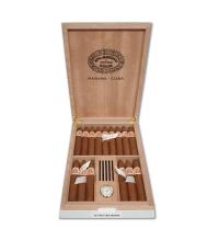 Lot 278 - Hoyo de Monterrey Petit Belicosos Travel Humidor 