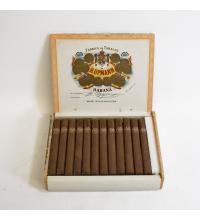 Lot 28 - H.Upmann Petit Upmann