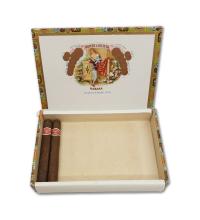 Lot 291 - Romeo y Julieta Petit Coronas 