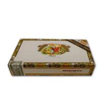 Lot 301 - Romeo y Julieta Escudos