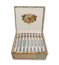 Lot 32 - Romeo y Julieta Churchills