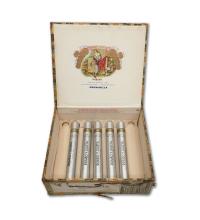 Lot 337 - Romeo y Julieta Churchills 