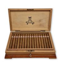 Lot 338 - Montecristo B