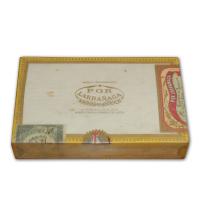 Lot 344 - Por Larranaga Petit Coronas