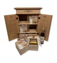 Lot 351 - Ramon Allones Hunters & Frankau Aniversario 225