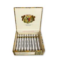 Lot 377 - Romeo y Julieta Churchills 