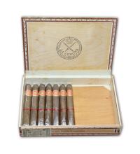Lot 37 - La Corona Petit Coronas