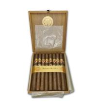 Lot 383 - La Gloria Cubana Medaille d&#39Or No.2