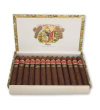 Lot 389 - Romeo y Julieta Petit Piramides