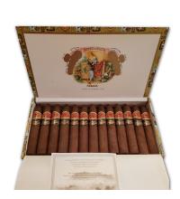 Lot 393 - Romeo y Julieta Petit Piramides