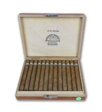 Lot 400 - H. Upmann Sir Winston