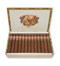 Lot 404 - Romeo y Julieta Escudos 