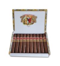 Lot 464 - Romeo y Julieta Wide Churchills