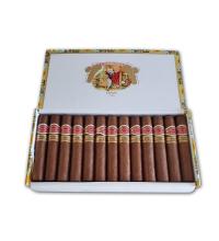 Lot 465 - Romeo y Julieta Wide Churchills