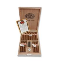 Lot 472 - Hoyo de Monterrey Petit Belicosos Travel Humidor 