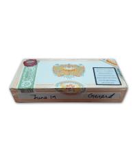 Lot 49 - H.Upmann Half Coronas