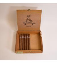 Lot 50 - Montecristo Joyitas 