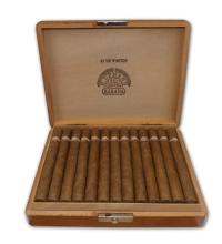 Lot 50 - H.Upmann Sir Winston