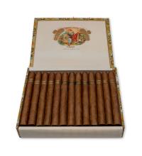Lot 533 - Romeo y Julieta Churchills