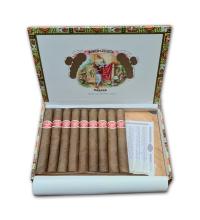 Lot 53 - Romeo y Julieta Petit Coronas  