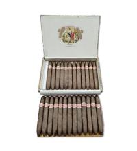 Lot 543 - Romeo y Julieta Romeos 