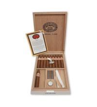 Lot 561 - Hoyo de Monterrey Petit Belicosos Travel Humidor 