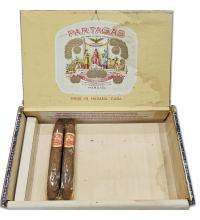 Lot 583 - Partagas Petit Bouquets